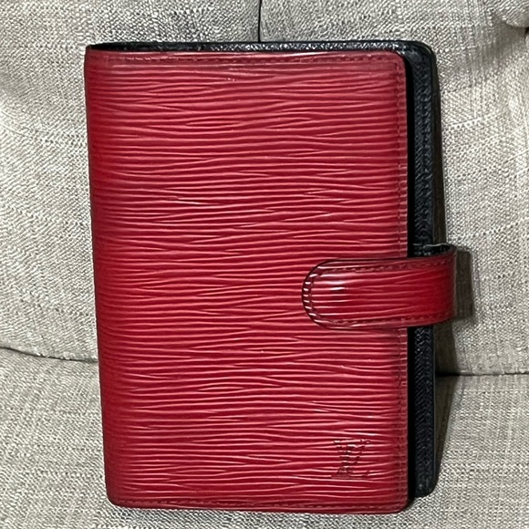 Louis Vuitton EPI Agenda Medium Ring - Picture 2 of 9